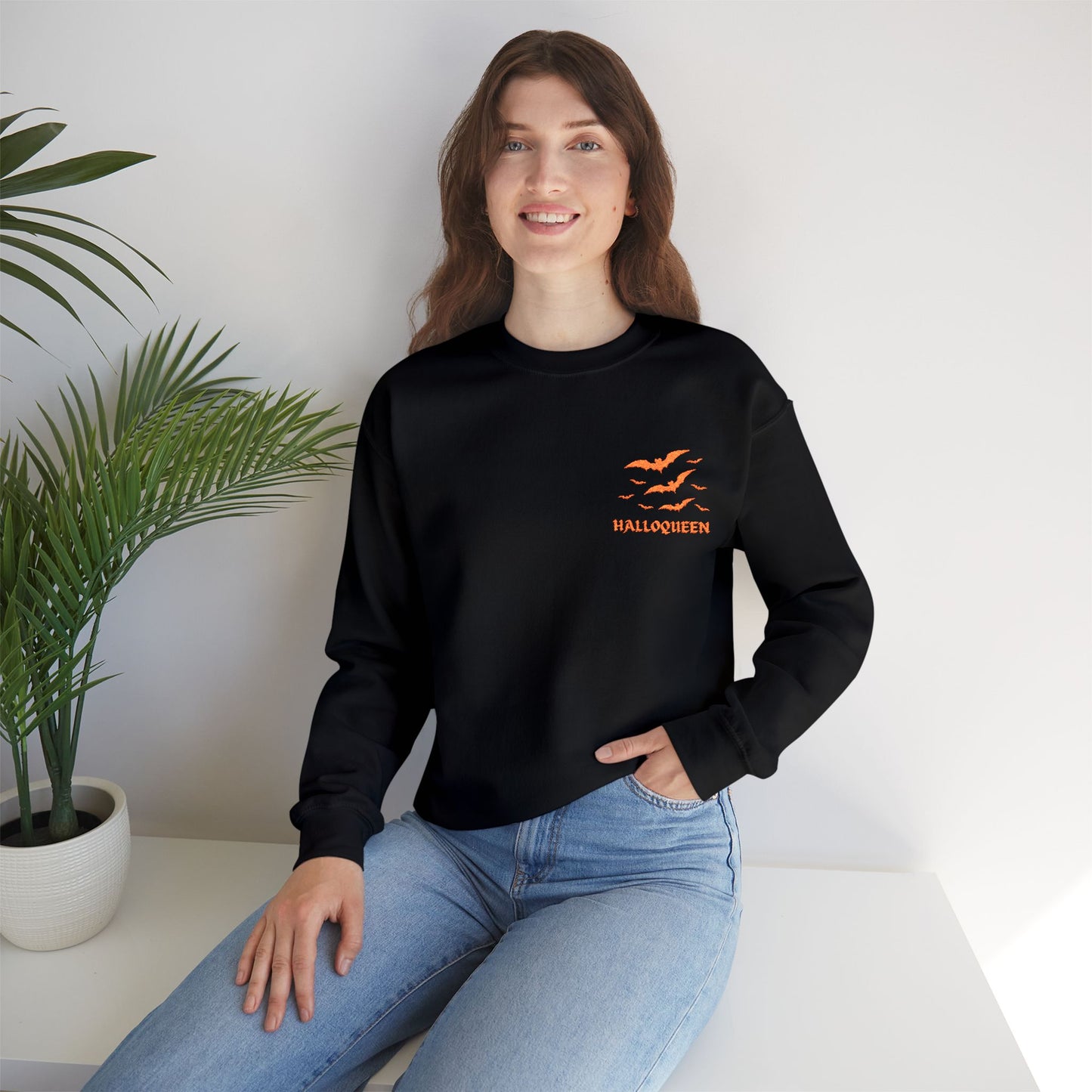 HALLOQUEEN Embroidered Halloween Crewneck Sweatshirt (BLACK)