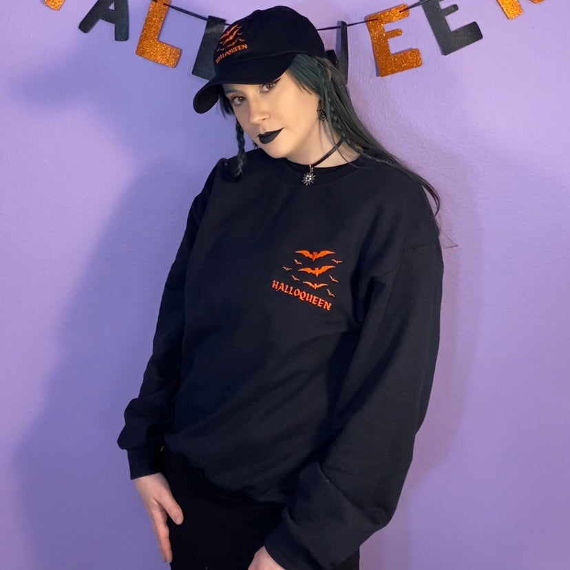 HALLOQUEEN Embroidered Halloween Crewneck Sweatshirt (BLACK)